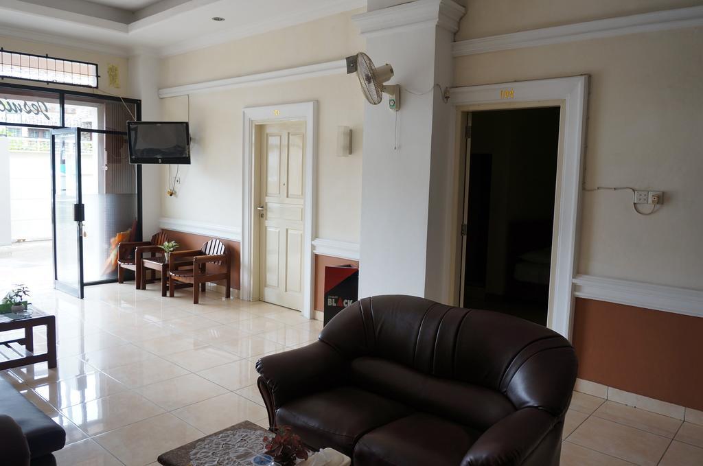Jesnic Hotel Padang  Dış mekan fotoğraf