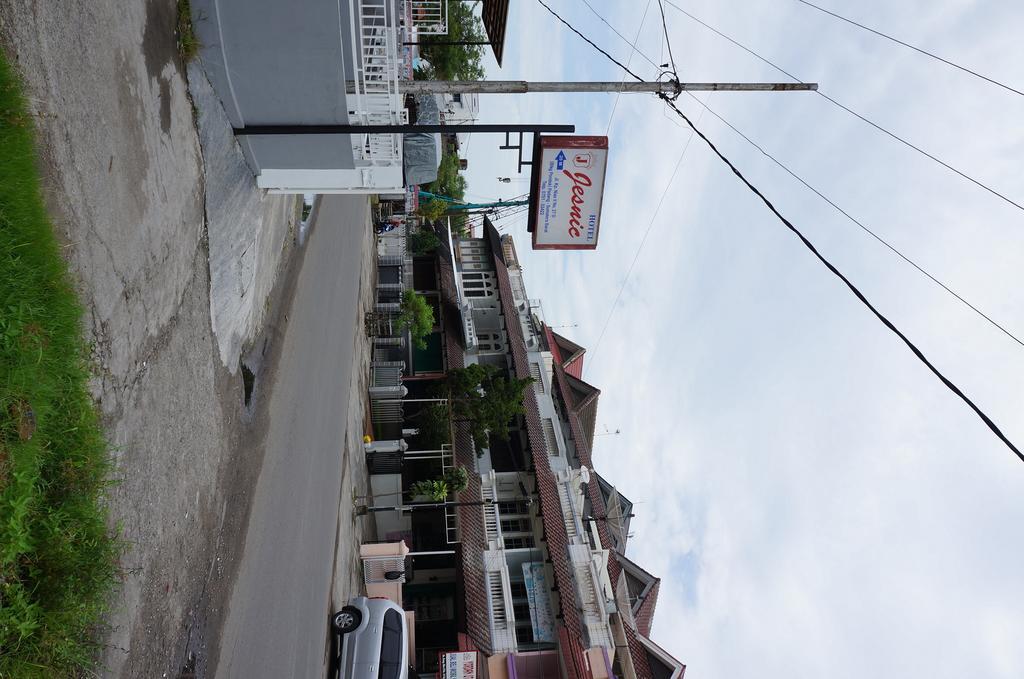 Jesnic Hotel Padang  Dış mekan fotoğraf