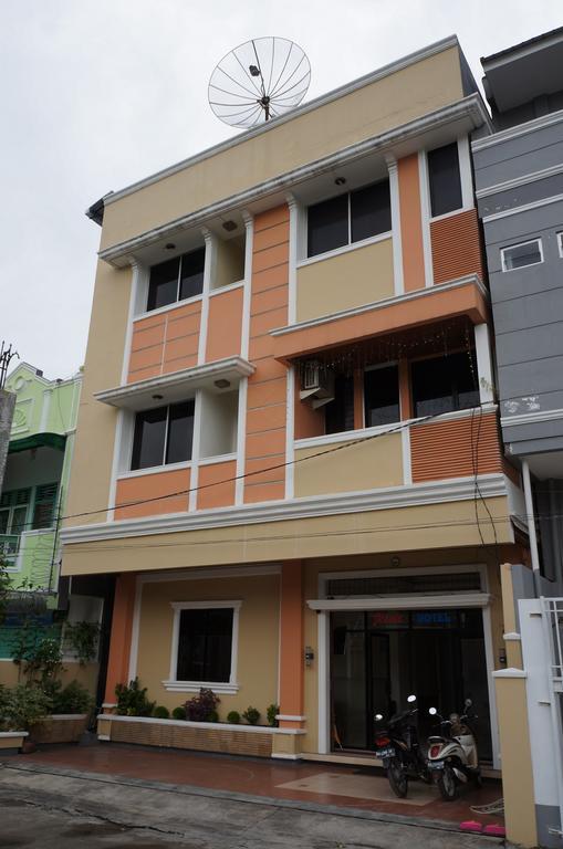 Jesnic Hotel Padang  Dış mekan fotoğraf